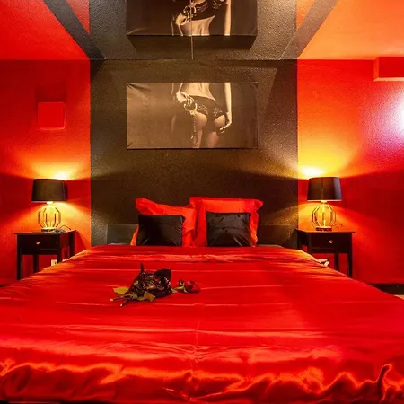 Cocon Sensuel - 50 Nuances - Les Cocons De Nath Appartement Montbéliard Buitenkant foto